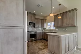1401 Gulf Blvd, Clearwater Beach, FL 33767 - Photo 10