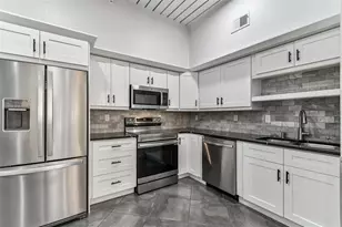 2421 W Horatio St, Tampa, FL 33609 - Photo 4