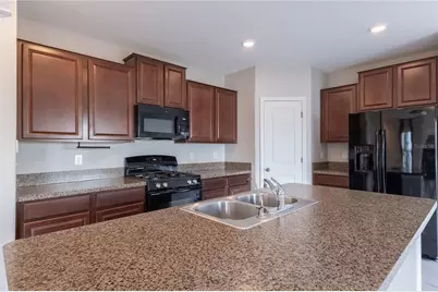 9739 Lemon Drop Loop, Sun City Center, FL 33573 - Photo 10