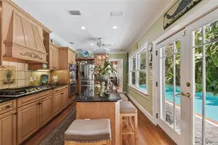 1412 Nance Ave, Tampa, FL 33606 - Photo 4