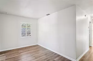 7025 Ponderosa Dr, Tampa, FL 33637 - Photo 4