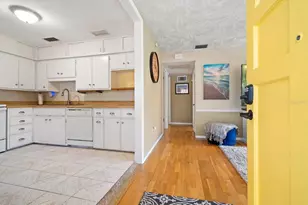 550 3rd St SW, Largo, FL 33770 - Photo 10