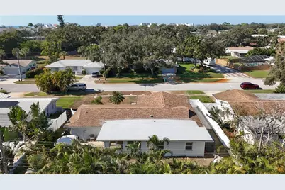 9585 Portside Drive, Seminole, FL 33776 - Photo 58