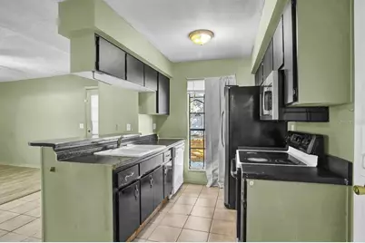 1817 Crystal Grove Drive, Lakeland, FL 33801 - Photo 14