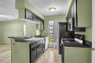 1817 Crystal Grove Dr, Lakeland, FL 33801 - Photo 14