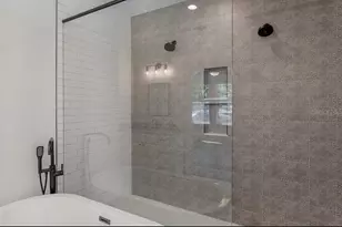 5813 N 18th St, Tampa, FL 33610 - Photo 26