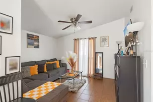 9126 Baymeadow Ct, Tampa, FL 33615 - Photo 2