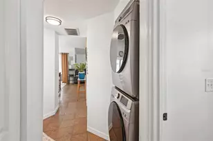 9126 Baymeadow Ct, Tampa, FL 33615 - Photo 10