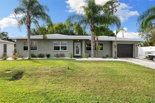 9854 51st Ave N, Saint Petersburg, FL 33708 - Photo 1