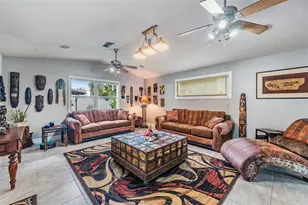 9854 51st Ave N, Saint Petersburg, FL 33708 - Photo 18