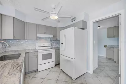 857 180th Avenue E, Redington Shores, FL 33708 - Photo 16