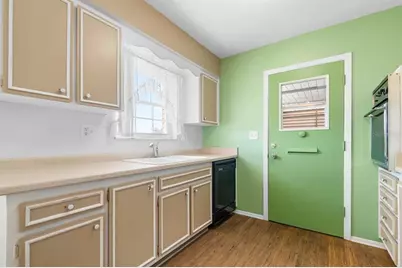 829 Fox Hills Drive, Sun City Center, FL 33573 - Photo 24