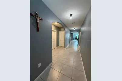 33318 Hamilton Hill Ln, Wesley Chapel, FL 33545 - Photo 4