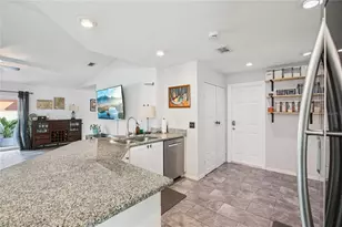 2103 W Perio St, Tampa, FL 33612 - Photo 14