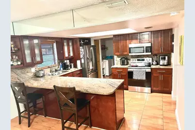 522 Wynnwood Drive, Brandon, FL 33511 - Photo 8