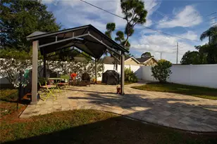 1433 Ruth Rd, Dunedin, FL 34698 - Photo 24