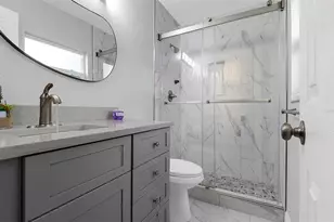 913 York Dr, Brandon, FL 33510 - Photo 16