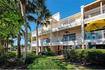 413 Haven Point Drive, Treasure Island, FL 33706 - Photo 4