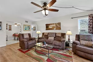 1258 Pine Ridge Cir W, Tarpon Springs, FL 34688 - Photo 16