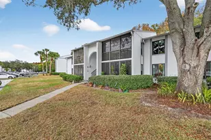 1258 Pine Ridge Cir W, Tarpon Springs, FL 34688 - Photo 1