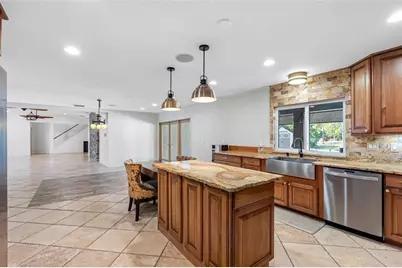 4852 Troydale Road, Tampa, FL 33615 - Photo 16