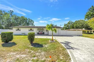 13216 Forest Hills Dr, Tampa, FL 33612 - Photo 2