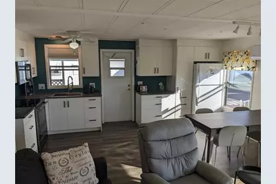 800 32nd Avenue S #612, Saint Petersburg, FL 33705 - Photo 6