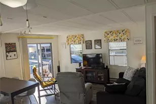 800 32nd Ave S, Saint Petersburg, FL 33705 - Photo 4