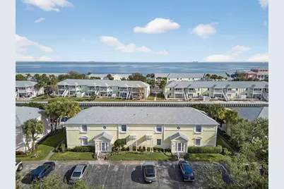 4872 Beach Drive SE #D, Saint Petersburg, FL 33705 - Photo 1