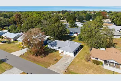 155 W Sugarmaple Lane, Beverly Hills, FL 34465 - Photo 2