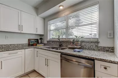 4105 W Oakellar Avenue, Tampa, FL 33611 - Photo 50