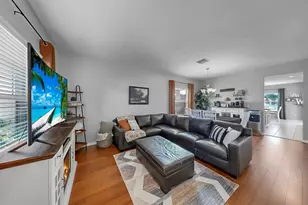 2447 Dovesong Trace Dr, Ruskin, FL 33570 - Photo 10