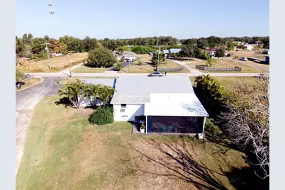 1007 77th Street E, Palmetto, FL 34221 - Photo 6