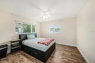 12710 Greenmoor Dr, Tampa, FL 33618 - Photo 18