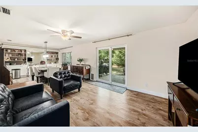 12710 Greenmoor Drive, Tampa, FL 33618 - Photo 8