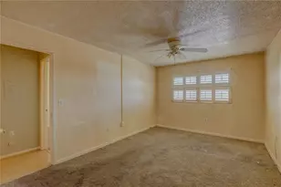 5501 80th St N, Saint Petersburg, FL 33709 - Photo 18
