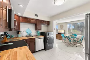 2461 Canadian Way, Clearwater, FL 33763 - Photo 2