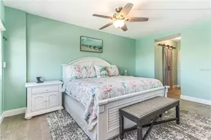 31 Island Way, Clearwater Beach, FL 33767 - Photo 22