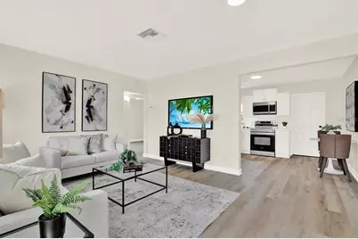 4000 Locust Street NE, Saint Petersburg, FL 33703 - Photo 2