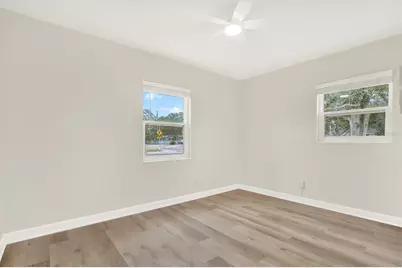 4000 Locust Street NE, Saint Petersburg, FL 33703 - Photo 12