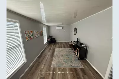 4655 Madison Avenue, Zephyrhills, FL 33541 - Photo 8