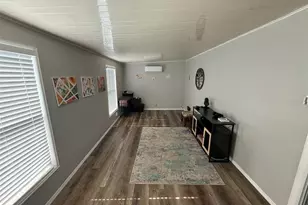 4655 Madison Ave, Zephyrhills, FL 33541 - Photo 8