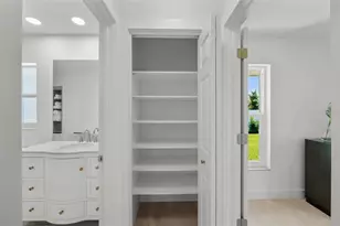 5884 51st St S, Saint Petersburg, FL 33715 - Photo 44