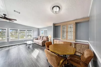 37617 Amigo Drive, Zephyrhills, FL 33541 - Photo 8