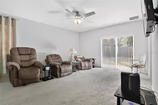 3521 Winterberry Ln, Valrico, FL 33594 - Photo 4