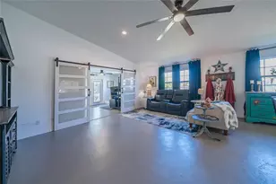 37340 Derbyshire Dr, Zephyrhills, FL 33542 - Photo 54