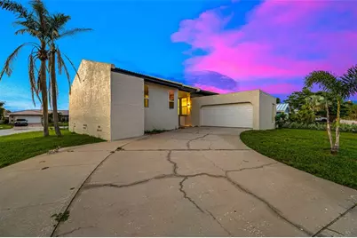 809 59th Avenue, Saint Pete Beach, FL 33706 - Photo 44