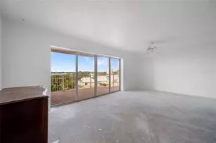 7430 Sunshine Skyway Ln S, Saint Petersburg, FL 33711 - Photo 12