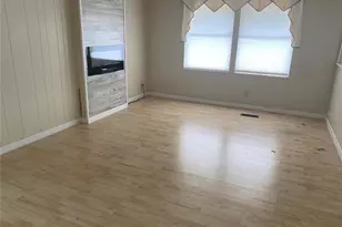 274 Beach Ct, Palm Harbor, FL 34684 - Photo 10