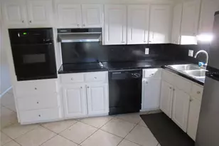 2402 Ecuadorian Way, Clearwater, FL 33763 - Photo 8